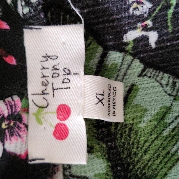 Cherry on Top tropical print short sleeve kimono/duster - Picture 7 of 8